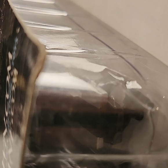 Metal Gear Revolver Ocelot - Picture 9 of 9